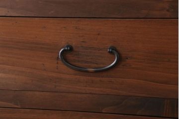 アンティーク家具　和製アンティーク　古い木のシンプルな衣装箪笥