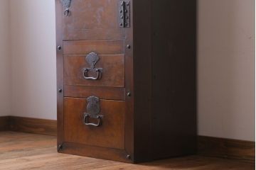 アンティーク家具　古民具・骨董　珍品!上品な金具付きの古い木製金庫箪笥