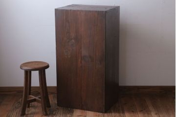 アンティーク家具　古民具・骨董　珍品!上品な金具付きの古い木製金庫箪笥