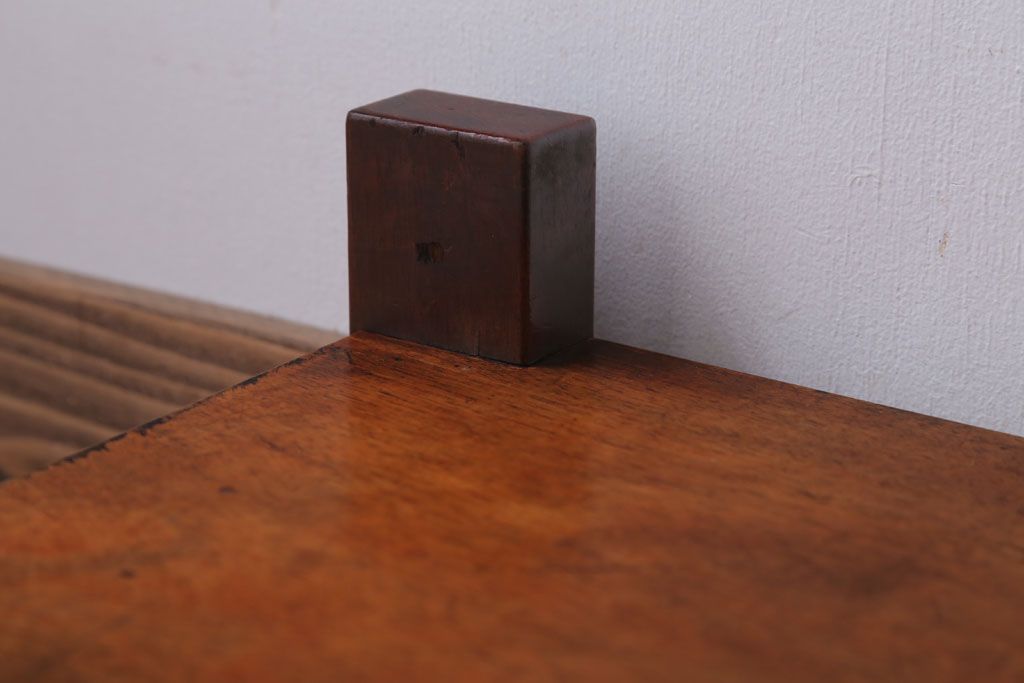 アンティーク雑貨　和製アンティーク　黒柿材!古い木製の置床