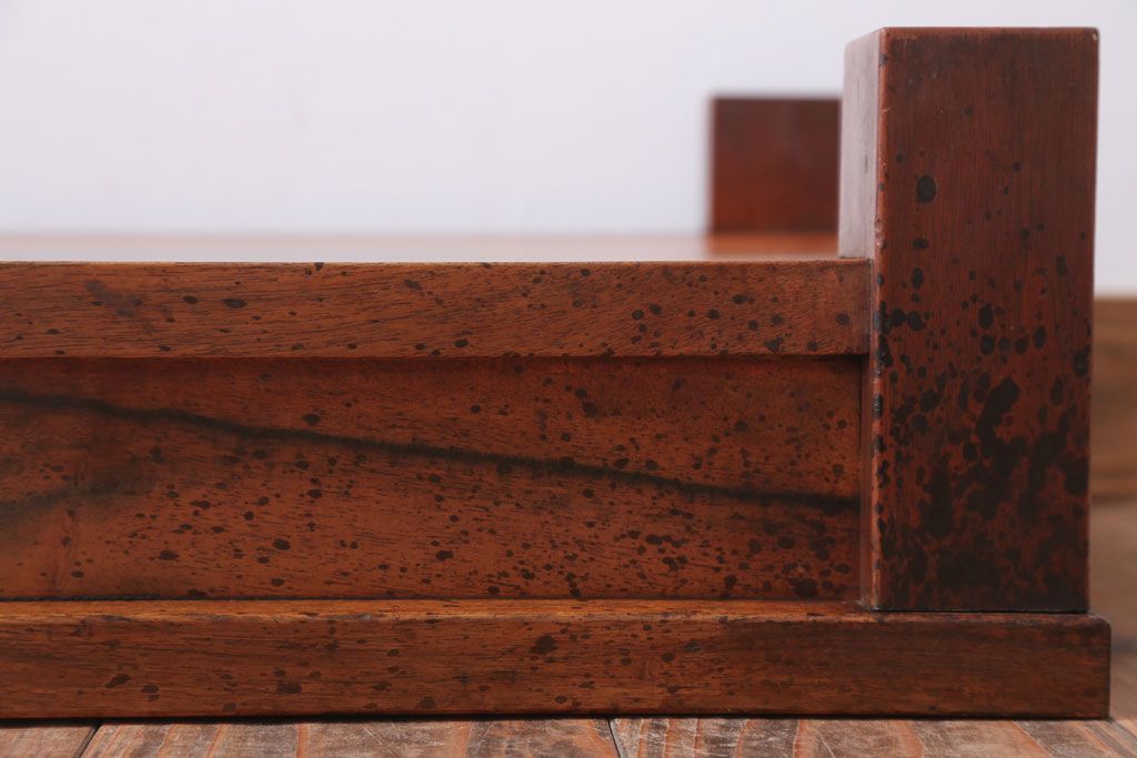 アンティーク雑貨　和製アンティーク　黒柿材!古い木製の置床