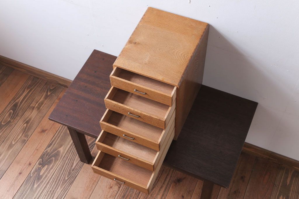レトロ家具　昭和レトロ　古いナラ材のアンティーク小引き出し(3)