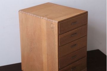 レトロ家具　昭和レトロ　古いナラ材のアンティーク小引き出し(3)