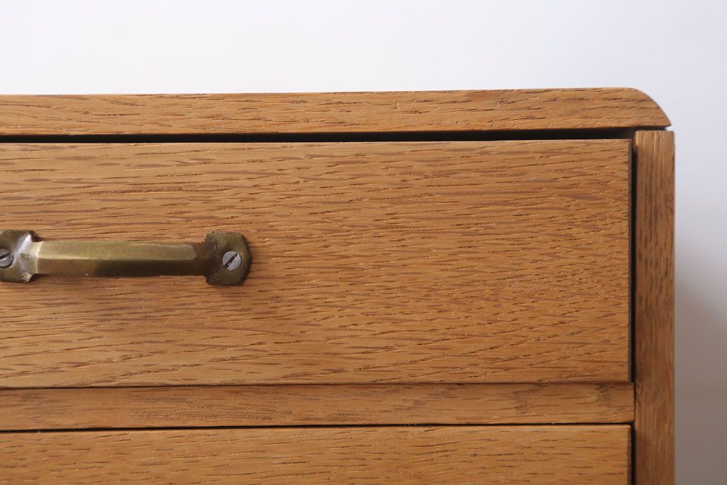 レトロ家具　昭和レトロ　古いナラ材のアンティーク小引き出し(2)