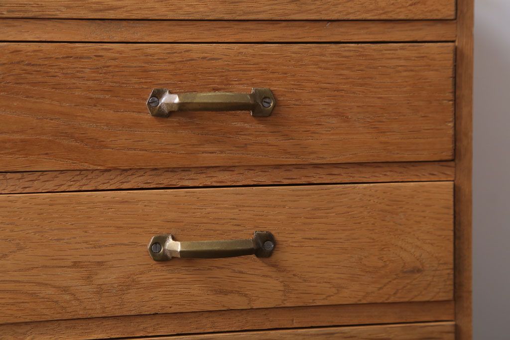 レトロ家具　昭和レトロ　古いナラ材のアンティーク小引き出し(2)