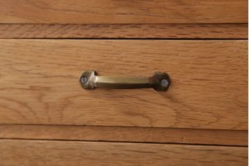 レトロ家具　昭和レトロ　古いナラ材のアンティーク小引き出し(2)