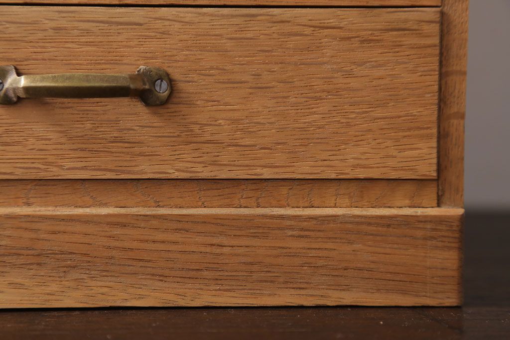 レトロ家具　昭和レトロ　古いナラ材のアンティーク小引き出し(2)