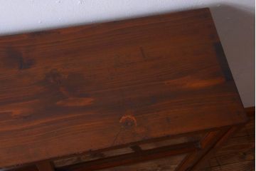 レトロ家具　昭和レトロ　シンプルな古い木のアンティーク収納棚