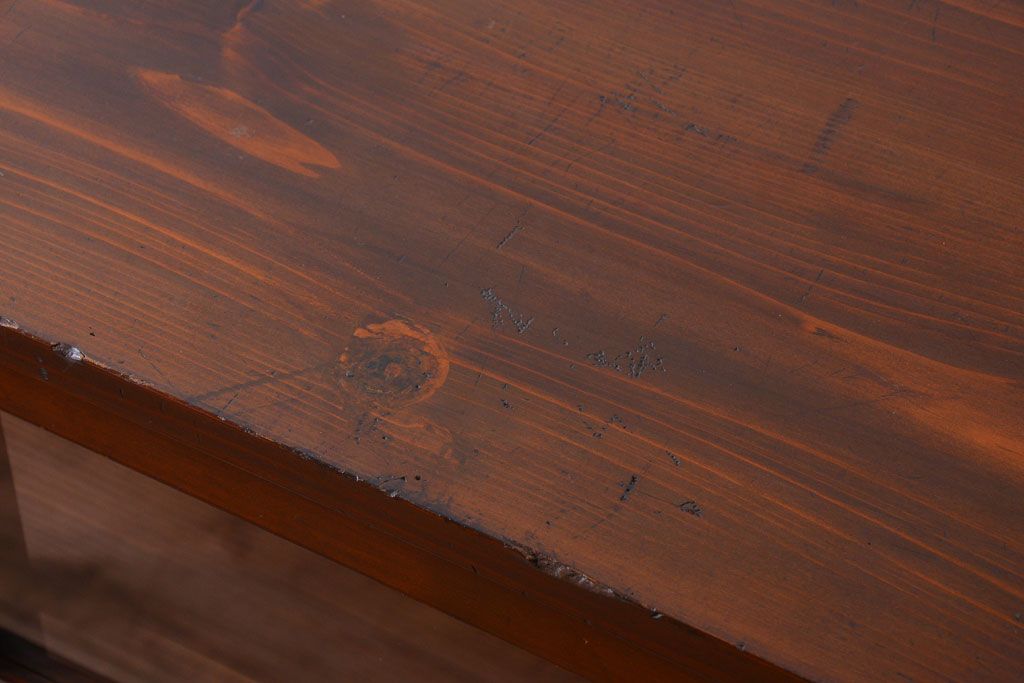 レトロ家具　昭和レトロ　シンプルな古い木のアンティーク収納棚