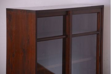 レトロ家具　昭和レトロ　シンプルな古い木のアンティーク収納棚