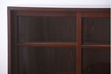 レトロ家具　昭和レトロ　シンプルな古い木のアンティーク収納棚
