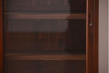 レトロ家具　昭和レトロ　シンプルな古い木のアンティーク収納棚