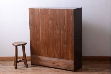 レトロ家具　昭和レトロ　シンプルな古い木のアンティーク収納棚