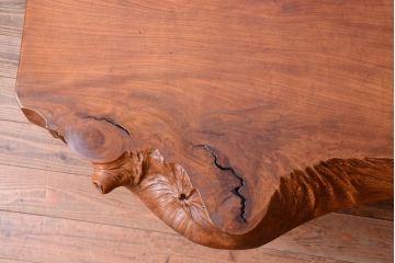 中古　民芸家具　欅材の小ぶりなテーブル