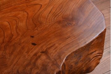 中古　民芸家具　欅材の小ぶりなテーブル