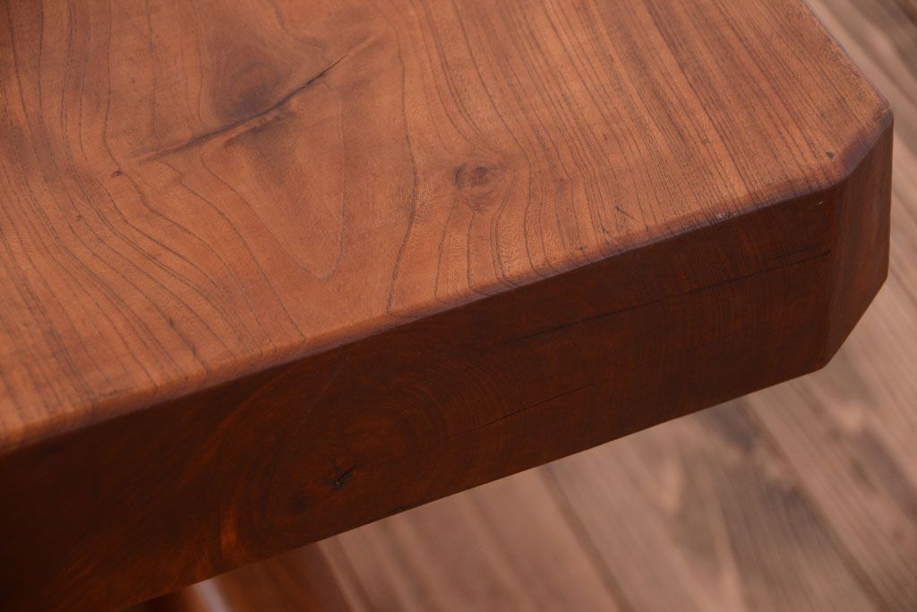 中古　民芸家具　欅材の小ぶりなテーブル