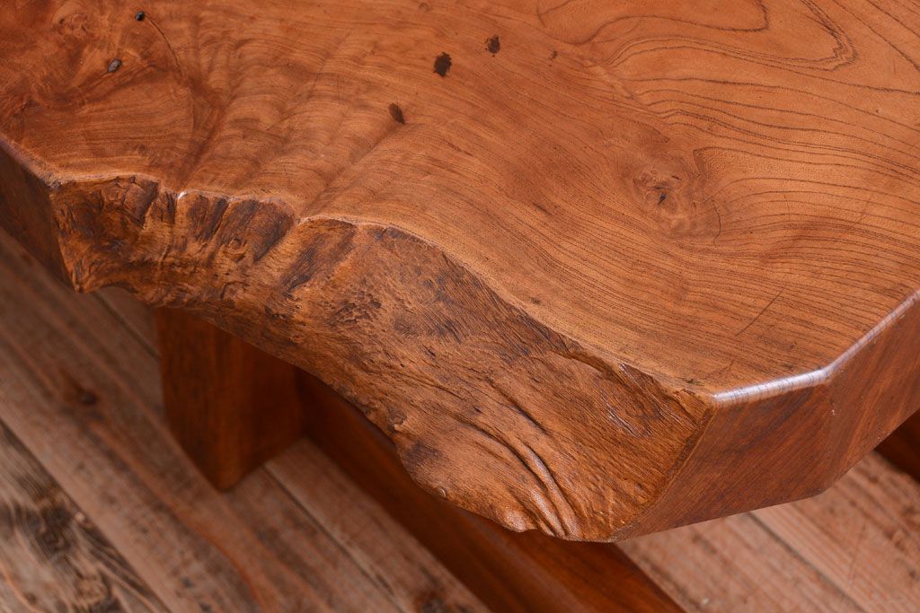 中古　民芸家具　欅材の小ぶりなテーブル