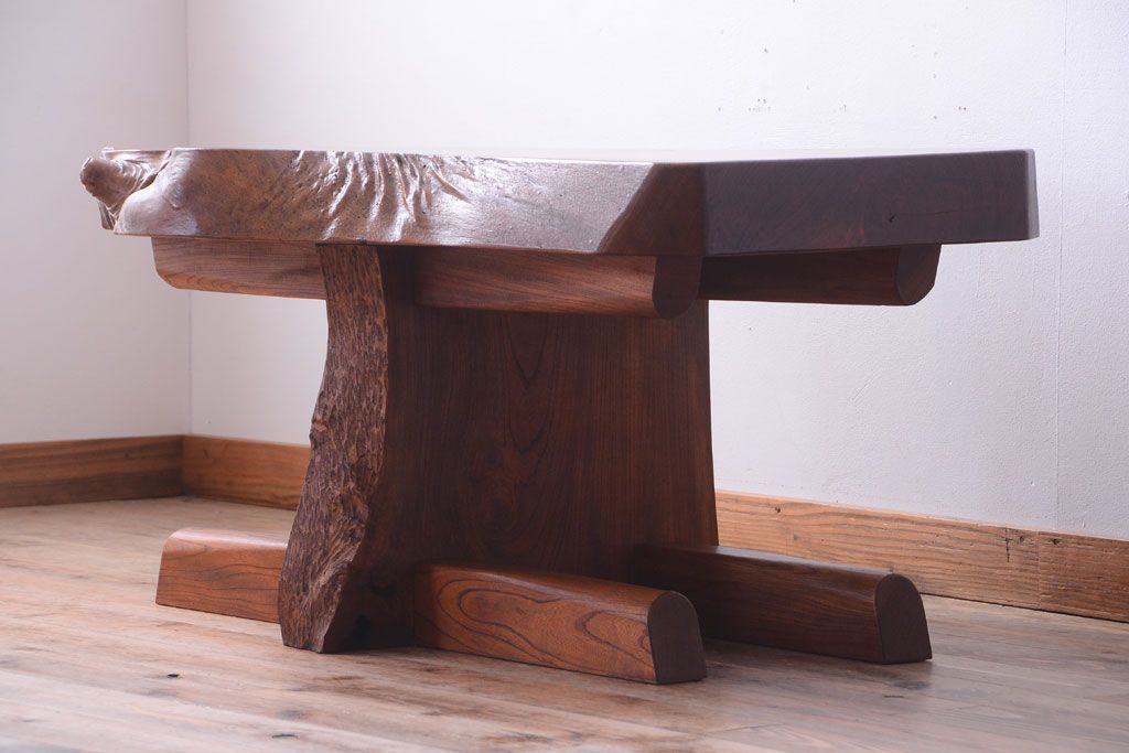 中古　民芸家具　欅材の小ぶりなテーブル