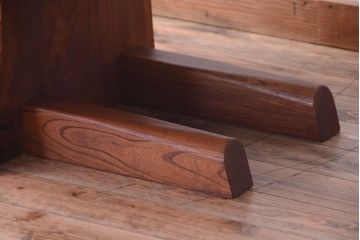 中古　民芸家具　欅材の小ぶりなテーブル