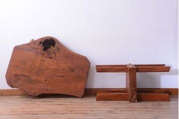 中古　民芸家具　欅材の小ぶりなテーブル