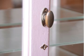 アンティーク家具　アンティーク　内部背面鏡!かわいいペイントキャビネット