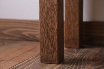レトロ家具　アンティーク　古い木製のレトロで小ぶりなベンチ(1)