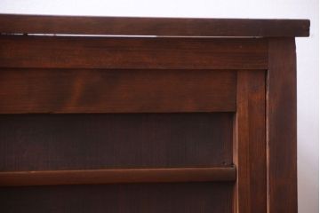 アンティーク家具　和製アンティーク　横桟引き戸の小ぶりな収納棚