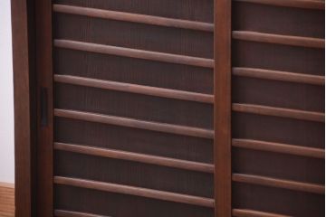 アンティーク家具　和製アンティーク　横桟引き戸の小ぶりな収納棚