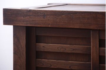 アンティーク家具　古民具・骨董　江戸元禄　極上品!欅材製車付き帳場箪笥(車箪笥)