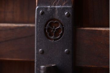 アンティーク家具　古民具・骨董　江戸元禄　極上品!欅材製車付き帳場箪笥(車箪笥)