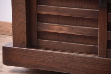 アンティーク家具　古民具・骨董　江戸元禄　極上品!欅材製車付き帳場箪笥(車箪笥)