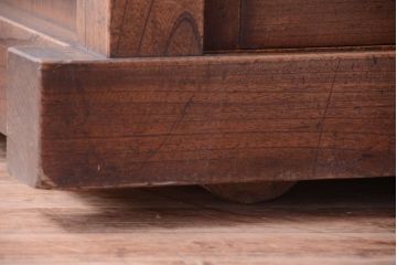 アンティーク家具　古民具・骨董　江戸元禄　極上品!欅材製車付き帳場箪笥(車箪笥)