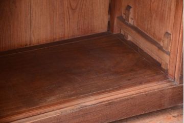 アンティーク家具　古民具・骨董　江戸元禄　極上品!欅材製車付き帳場箪笥(車箪笥)