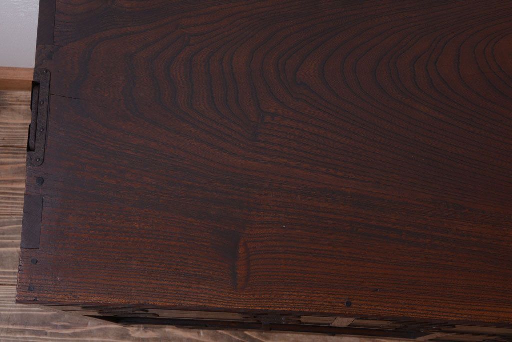 アンティーク家具　古民具・骨董　隠し付き!モダンな欅材のアンティーク帳場箪笥