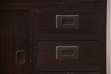 アンティーク家具　古民具・骨董　隠し付き!モダンな欅材のアンティーク帳場箪笥