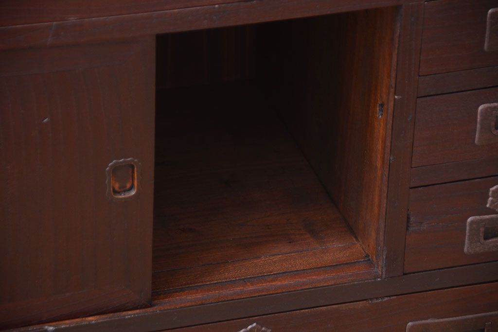 アンティーク家具　古民具・骨董　隠し付き!モダンな欅材のアンティーク帳場箪笥