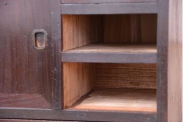 アンティーク家具　古民具・骨董　隠し付き!モダンな欅材のアンティーク帳場箪笥