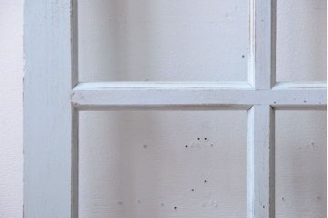 アンティーク　クリアガラス入りの背が高いおしゃれなペイント引き戸1枚(建具)