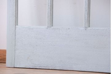 アンティーク　クリアガラス入りの背が高いおしゃれなペイント引き戸1枚(建具)