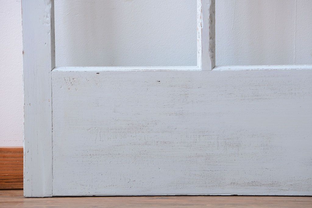 アンティーク　クリアガラス入りの背が高いおしゃれなペイント引き戸2枚セット(1)