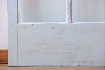 アンティーク　クリアガラス入りの背が高いおしゃれなペイント引き戸2枚セット(1)