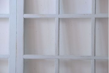 アンティーク　クリアガラス入りの背が高いおしゃれなペイント引き戸2枚セット(1)
