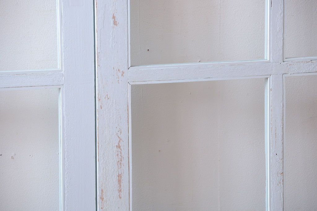 アンティーク　クリアガラス入りの背が高いおしゃれなペイント引き戸2枚セット(1)