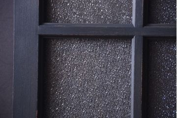 和製アンティーク　ダイヤガラス入りの背が高いモダンなペイント引き戸2枚セット(1)