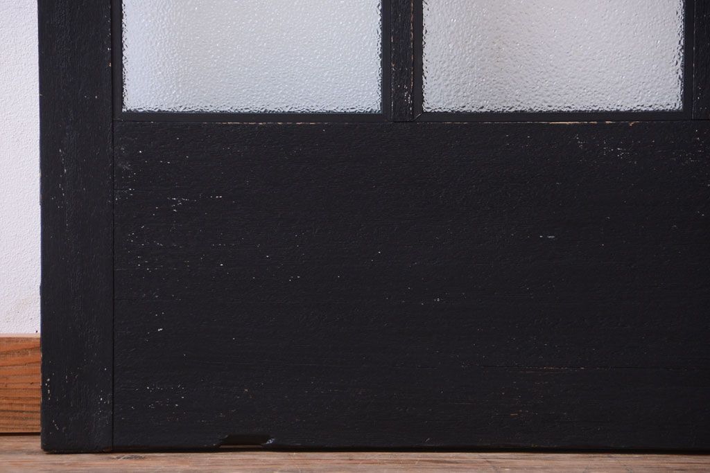 和製アンティーク　ダイヤガラス入りの背が高いモダンなペイント引き戸2枚セット(1)