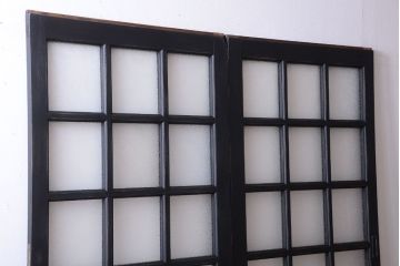 和製アンティーク　ダイヤガラス入りの背が高いモダンなペイント引き戸2枚セット(2)