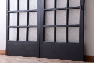 和製アンティーク　ダイヤガラス入りの背が高いモダンなペイント引き戸2枚セット(2)