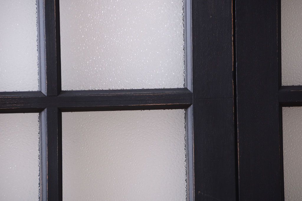 和製アンティーク　ダイヤガラス入りの背が高いモダンなペイント引き戸2枚セット(2)