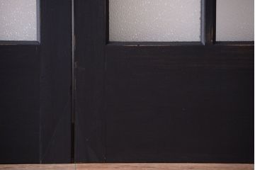 和製アンティーク　ダイヤガラス入りの背が高いモダンなペイント引き戸2枚セット(2)
