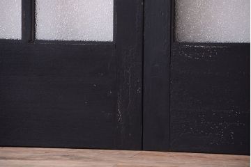 和製アンティーク　ダイヤガラス入りの背が高いモダンなペイント引き戸2枚セット(2)